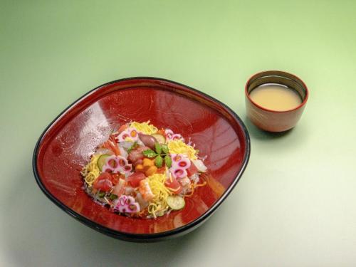 特上海鮮ちらし