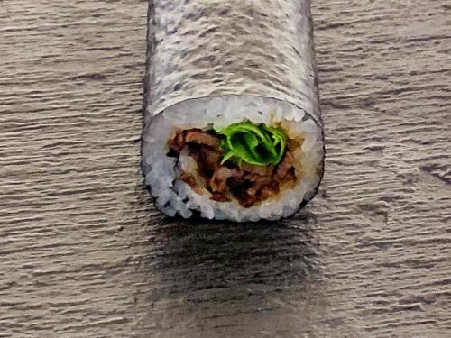 黒毛和牛しぐれ煮恵方巻（ハーフ正面）